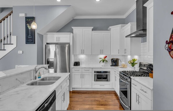 Rumah | 4 kamar tidur dan internet