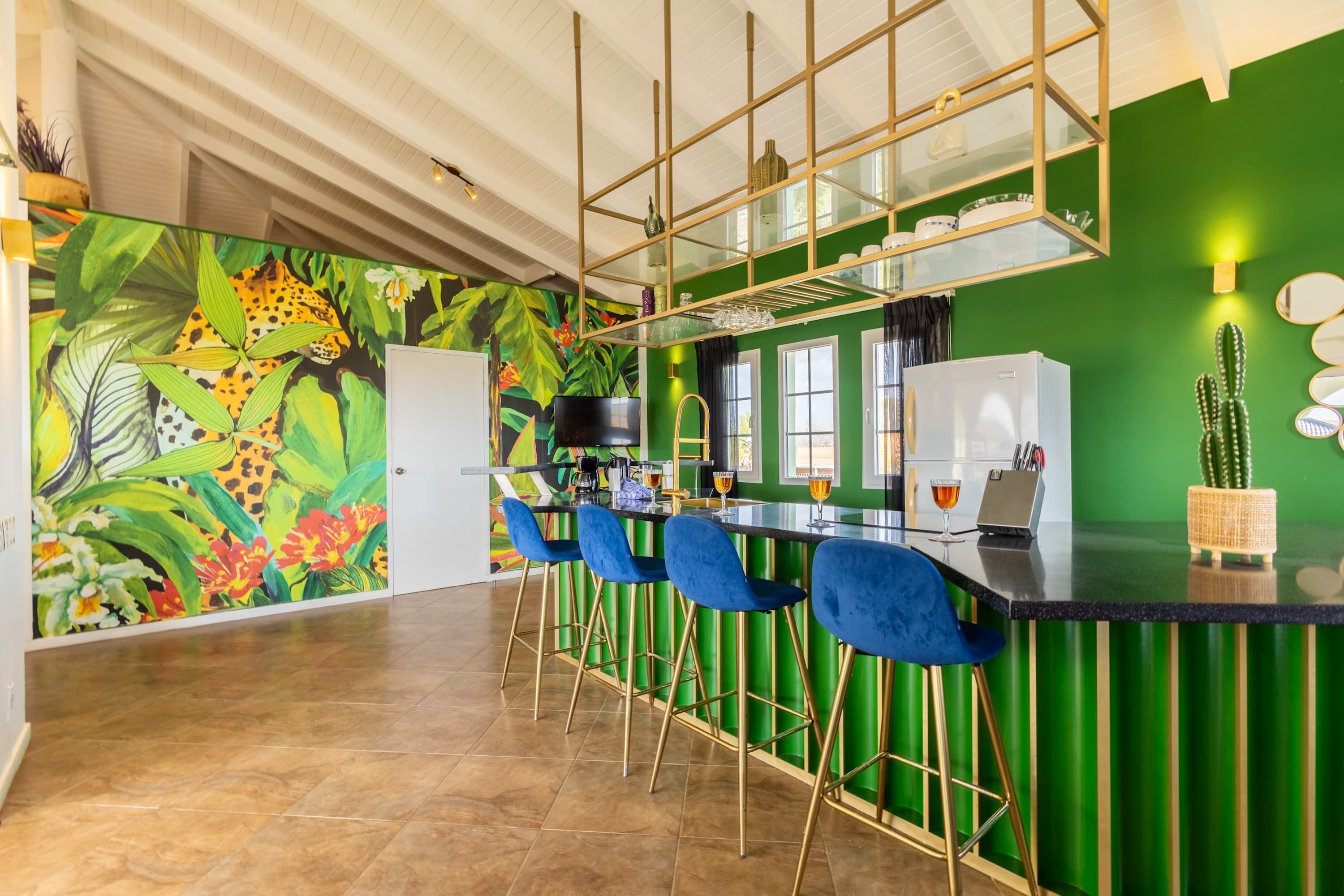 House | 3 bedrooms, high-speed internet