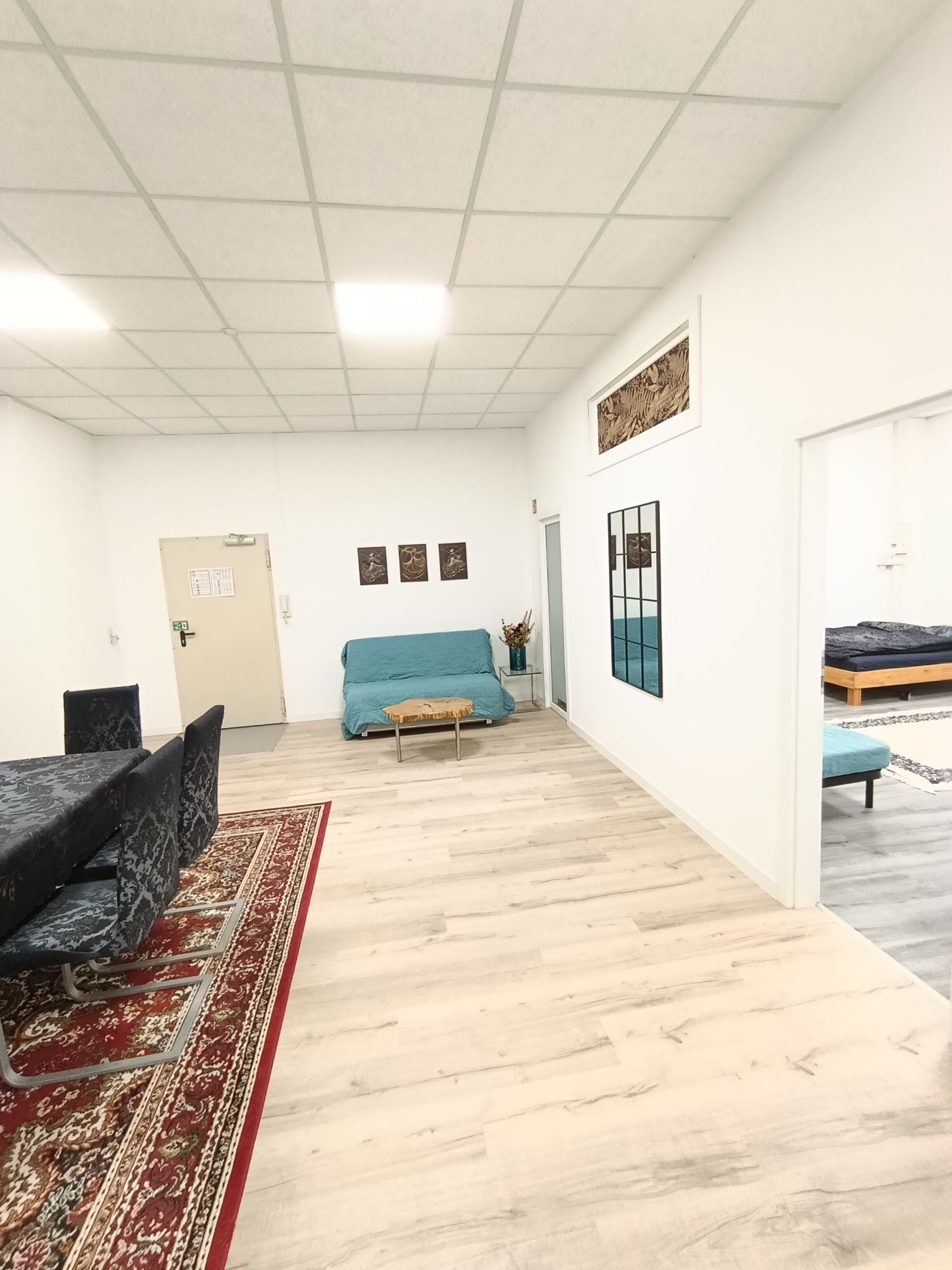 Classic Apartment, City View | Interior