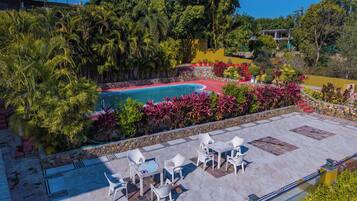 Habitación superior, vistas al río | Mobiliario individual, escritorio, espacio para trabajar con un portátil