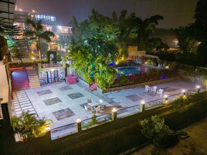 Terrace/patio - Flying Sparrow Hotel And Resorts (Ramnagar)
