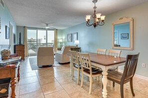 Apartment (2 Bedrooms) | Interior - Gulf-view Retreat w/ Private Beach in Destin! (Destin)