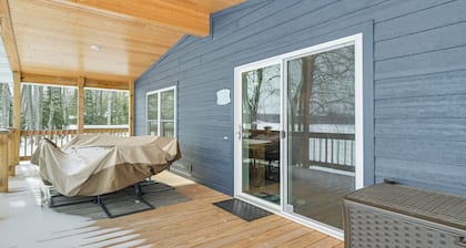 Game Room & Dock: Lakefront Park Falls Getaway