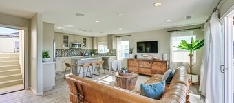 1 Mi to Beach! San Clemente Gem w/ Rooftop Patios