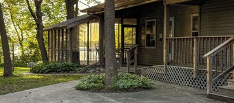 Boat & Hike Up North! Lakefront Minnesota Duplex