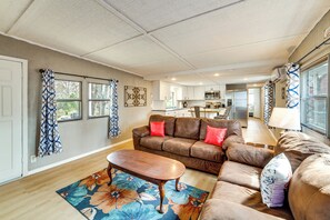 House (2 Bedrooms) | Front of property