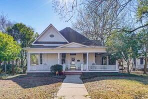 Interior - Explore Jackson! Historic Belhaven Home w/ Porch (Jackson)