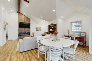House (2 Bedrooms) | Interior - Home w/ Farmstyle Loft & Views, Mins to Dtwn (Burley)