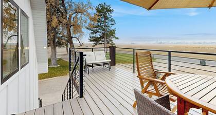 Home w/ Farmstyle Loft & Views, Mins to Dtwn