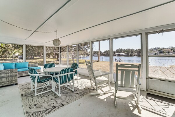 Gateway To Crystal River! Canal-front Home W/ Dock - Crystal River, FL