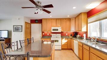 Apartemen (2 Bedrooms) | Interior