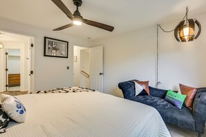 Interior - Mcm-inspired Decor & Top Location! Tumwater Duplex (Olympia)