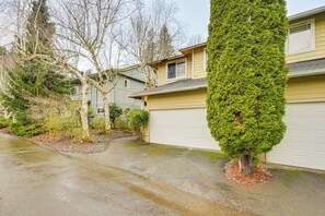 Interior - Mcm-inspired Decor & Top Location! Tumwater Duplex (Olympia)