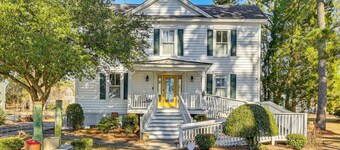 Timeless Charm! Family Home Near Belhaven Beach