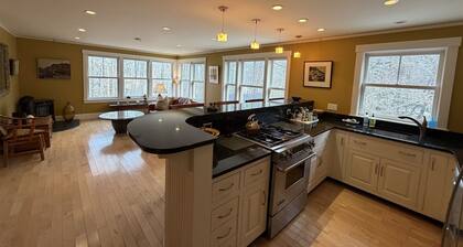 CHESTNUT HILL - Town of Camden