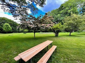 Property grounds - BELMONT HOUSE - Town of Camden (Camden)