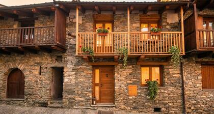 Cozy Alpine House · Becetto, Valle Varaita · WiFi & Private Parking