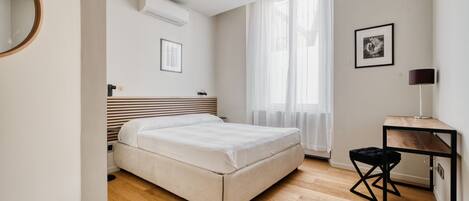 Iron/ironing board