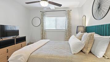 Desk, iron/ironing board, free WiFi, bed sheets