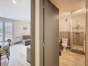 Hair dryer - Air-conditioned studio with pets allowed in city center near spa (Lamalou-les-Bains)