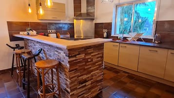 Réfrigérateur, lave-vaisselle