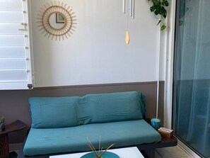 Interior - Air-Conditioned Apartment with Parking in Saint-Gilles (Saint-Gilles les Bains)