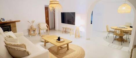 TV