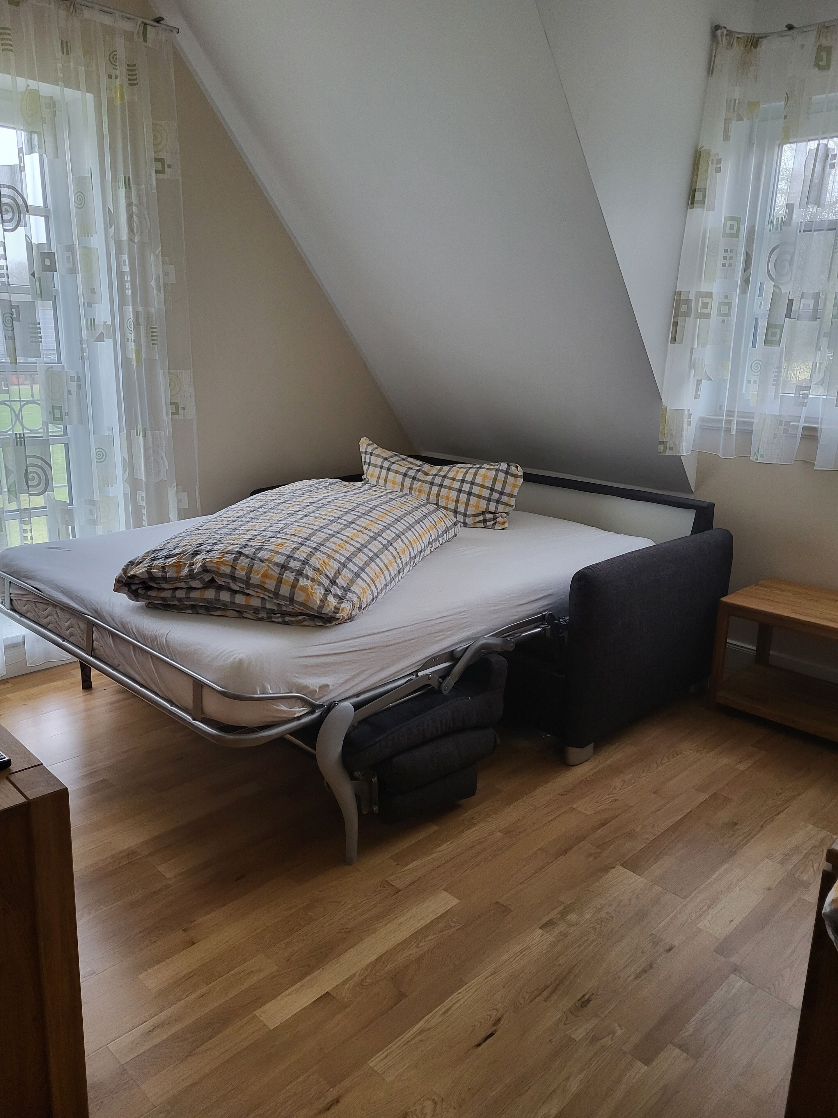 1 bedroom, WiFi, bed sheets