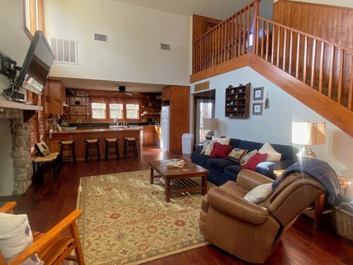 Country living with a cozy cabin and a fishing pond out back for your enjoyment!