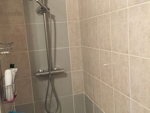 Bathroom - Crossing T2 with Balconies and Parking in Pouliguen (Le Pouliguen)