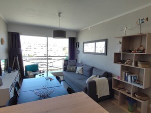TV - Crossing T2 with Balconies and Parking in Pouliguen (Le Pouliguen)