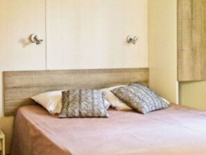 3 chambres, accès au Wi-Fi (inclus)