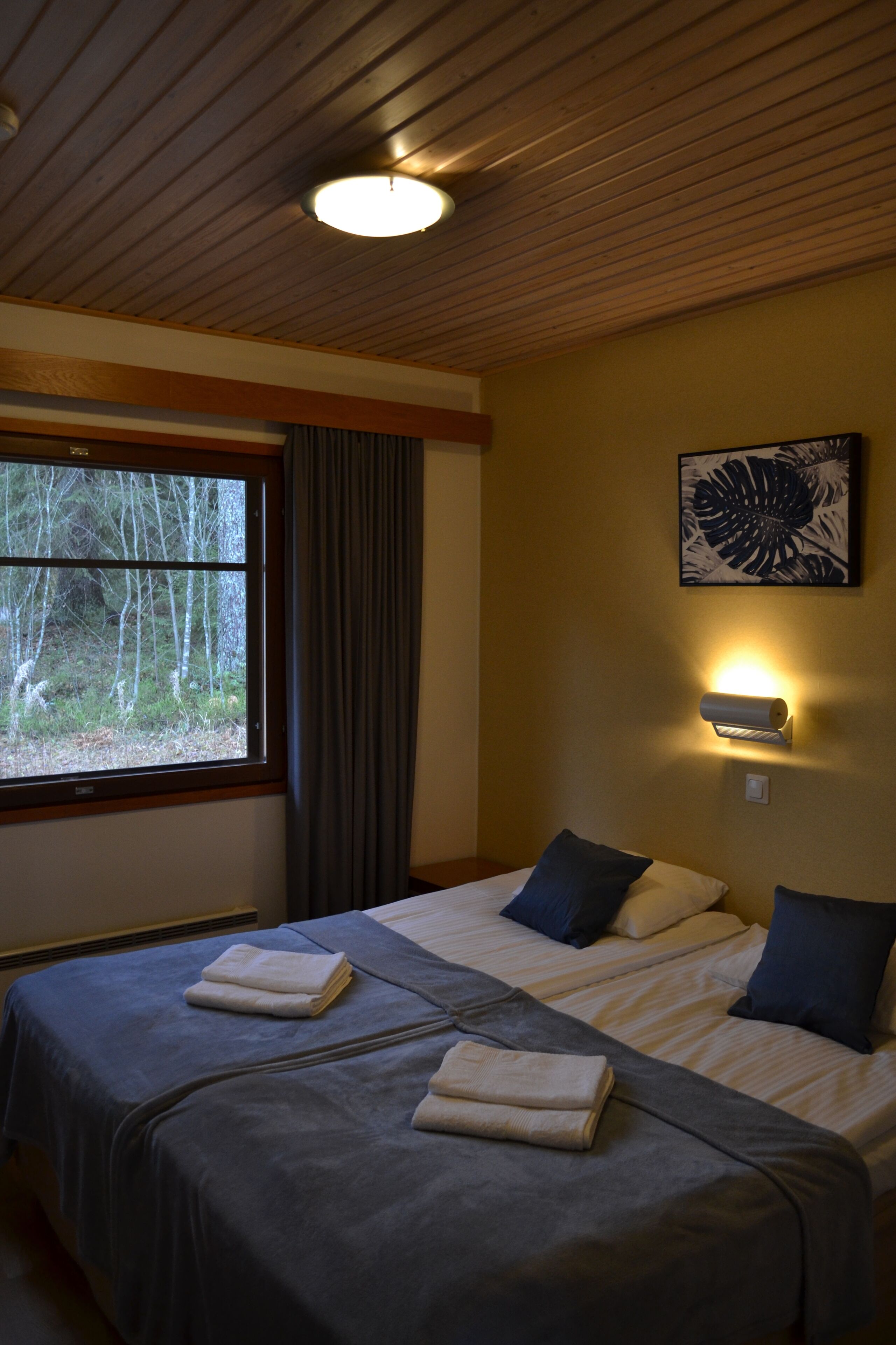 2 makuuhuonetta, silitysrauta/-lauta, Wi-Fi, vuodevaatteet