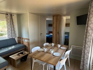Dining - Mobile home 6 pers with terrace in Dolus-d'Oléron (Dolus-d'Oléron)