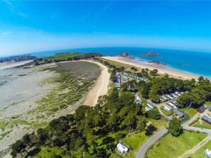 Beach - Mobile home with terrace in Saint-Coulomb (Saint-Coulomb)