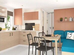 Dining - Comfort Mobile Home 6 People - 3 Bedrooms (Messanges)