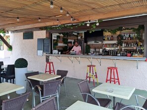 Baari (majoituspaikassa)