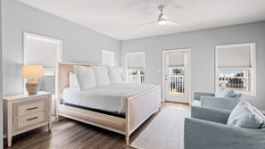 Tabla de planchar con plancha, wifi gratis y ropa de cama 