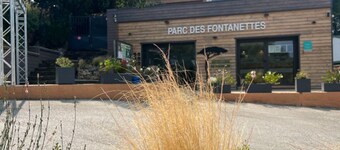 Chalet in Seyne-sur-Mer with Terrace, 2 Bedrooms