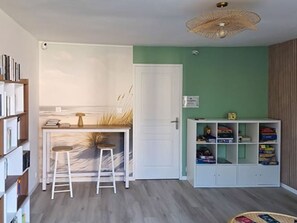 Interior - Mobile home with terrace, 2 bedrooms (Saint-Julien-en-Born)
