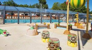 Pool - Mobile Home, 3-Bedroom, Terrace, 6 Guests (Châtelaillon-Plage)