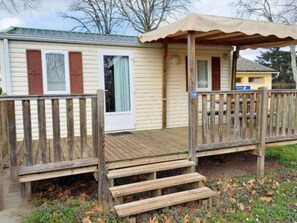Exterior - Mobile home with terrace for 4 guests (Athée)