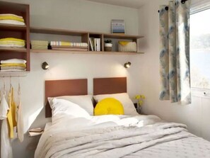 2 bedrooms, free WiFi - Mobile-home for 6, Terrace (Messanges)