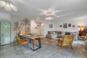 TV, books, stereo - La caseta, appartement tout confort (Duingt)