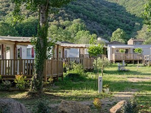 Exterior - Cozy mobile home for 4 people with fully-equipped kitchen (Les Aires)