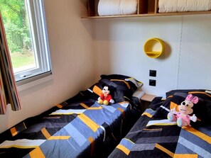 3 bedrooms, free WiFi - 32m² Mobile home for 6 people with terrace (Nibelle)