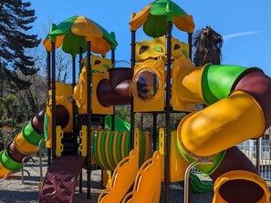 Children’s area - Mobile home 4 pers with terrace - Tournon-sur-Rhône (Tournon-sur-Rhône)