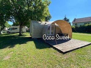 Exterior - Cozy mobile home with terrace for 4 guests (Athée)