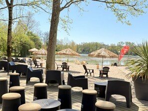 Outdoor dining - Family mobile home for 8 with terrace (Lamontjoie)
