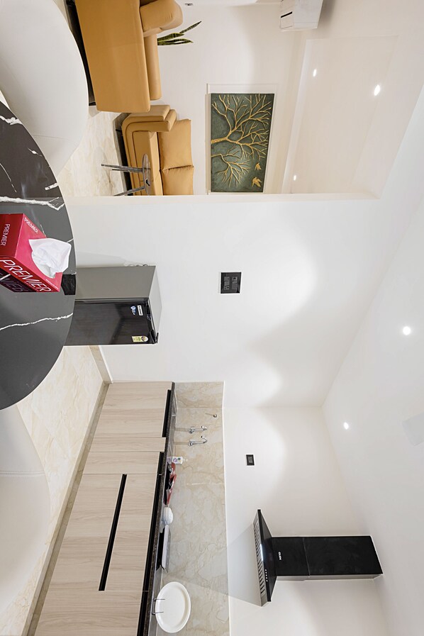 Suite Grand, cocina básica | Zona de estar